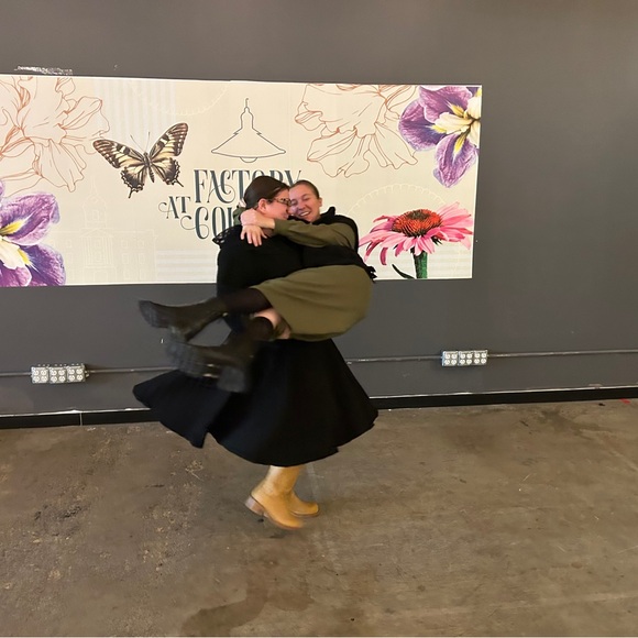 Meet your Posher, Natalie - Picture 4 of 8